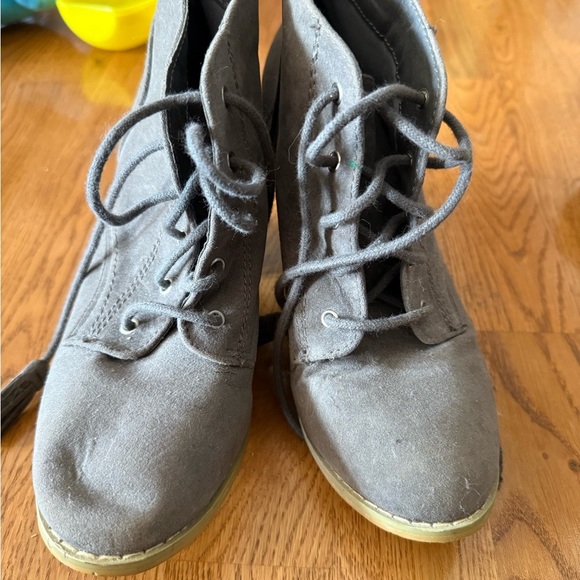 Gray Lace Up Boots with Chunky Heel - Picture 2 of 7